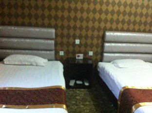 Xinhang Hotel Urumqi Exterior foto
